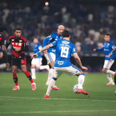 Hoje tem Flamengo x Cruzeiro: onde assistir ao vivo, horário e escalações