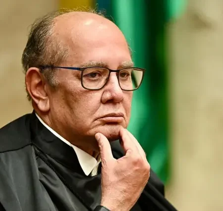 Gilmar Mendes admite que STF pode reavaliar exigência de diploma para jornalistas
