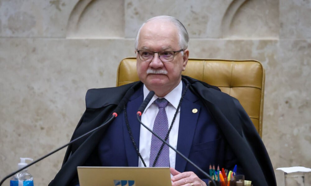 Fachin tira pedido para investigar Mendonça do inquérito das fake news