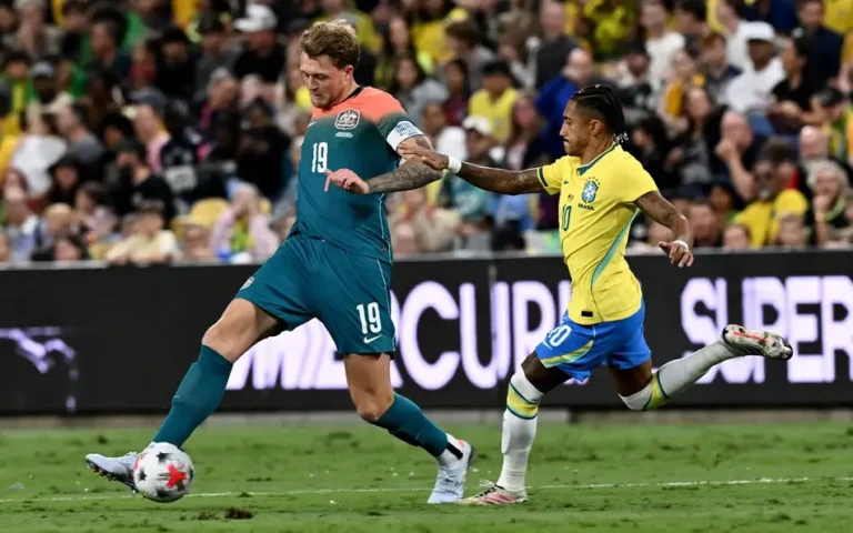 Em mais um jogo horrivel, seleção brasileira empata com a Austrália no apagar das luzes